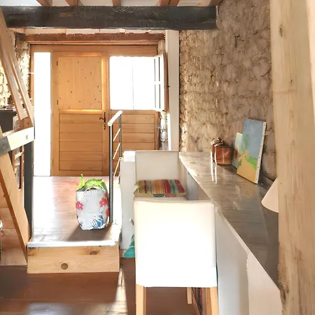 Maison De Campagne Avec Vue Sur La Montagne A Puivert. Holiday home Puivert