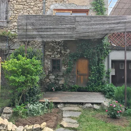 Avec Vue Sur La Montagne à Puivert. Casa de Férias *